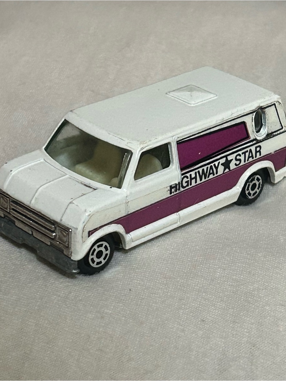 Vintage Yatming No. 1501 "Highway Star" Ford Econoline Custom Van